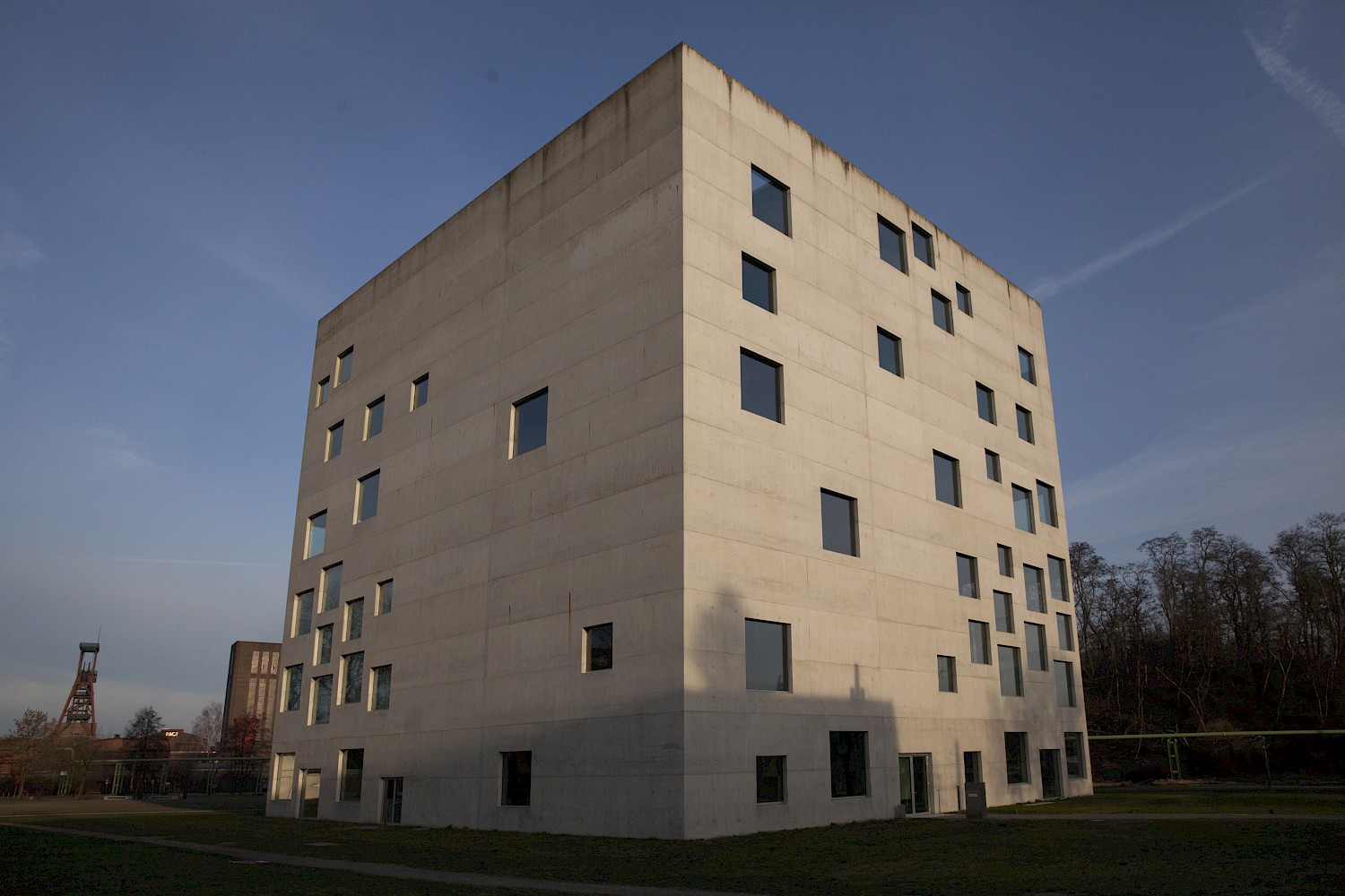 Bildname: folkwang-industrial-design-campus-unbues