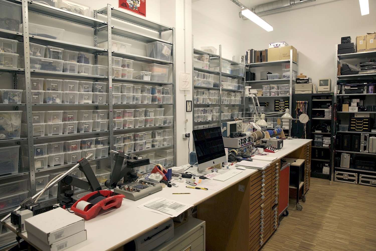 Bildname: folkwang-industrial-design-elektromechanische_werkstatt-rnpqmk