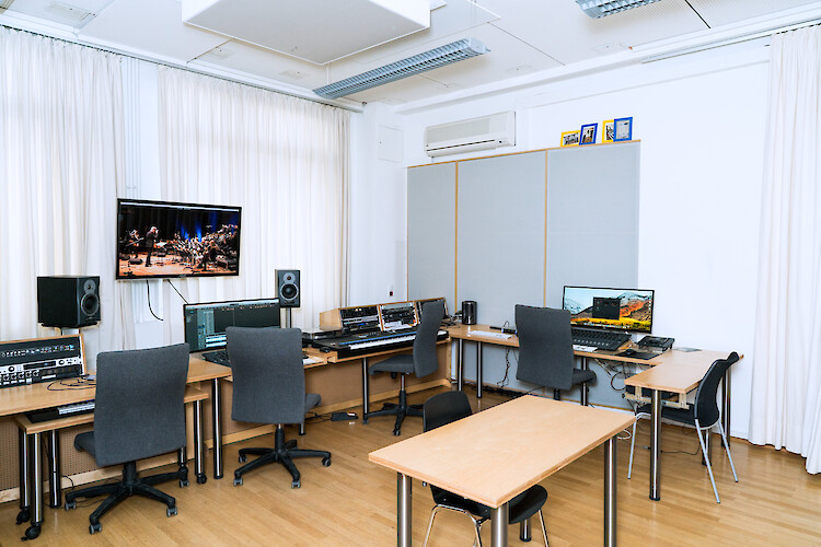 Bildname: folkwang-cfce-institut_fur_computermusik_und_elektronische_medien_icem_-y3gdor