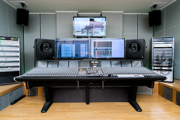 Bildname: folkwang-cfce-institut_fur_computermusik_und_elektronische_medien_icem_-v7ldt7